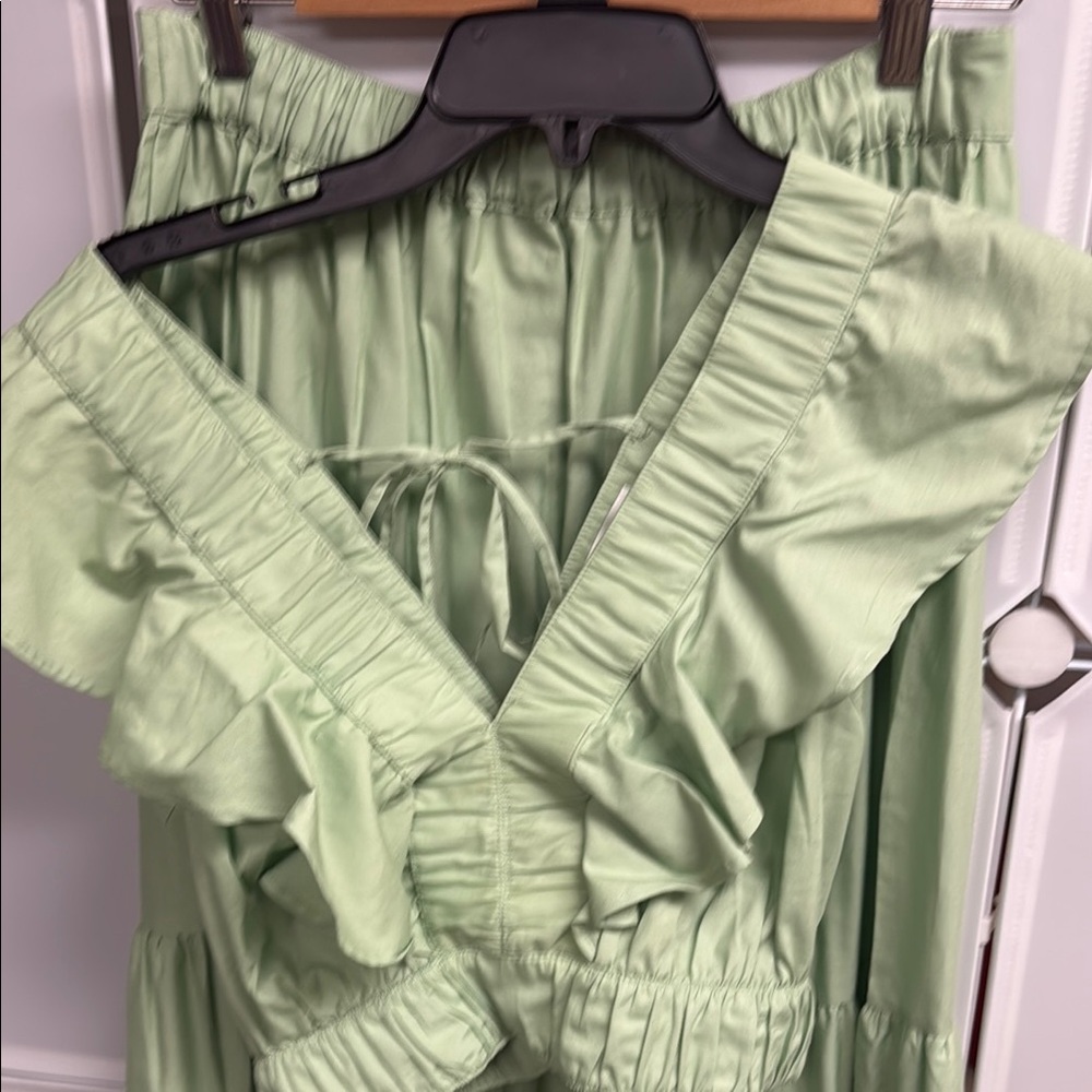 Green Ruffled Two-Piece Set - Picture 4 of 6